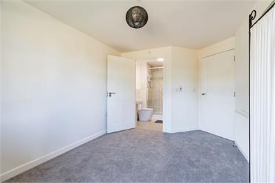 9/3 Cowgill Gardens, Edinburgh, EH16 6FP - image 16