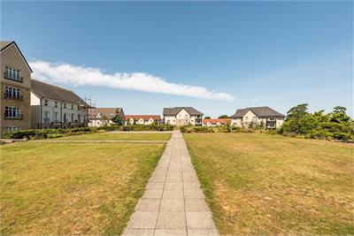 9/3 Cowgill Gardens, Edinburgh, EH16 6FP - image 19