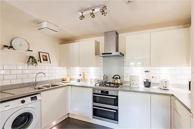 9/3 Cowgill Gardens, Edinburgh, EH16 6FP - image 9
