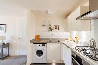 9/3 Cowgill Gardens, Edinburgh, EH16 6FP - image 10