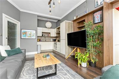 5 (flat 2), Roseburn Street, Roseburn, Edinburgh, EH12 5NW - image 3