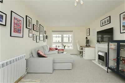 Flat 5, 6 Rodney Place, Cannonmills, EH7 4FR - image 2