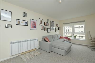 Flat 5, 6 Rodney Place, Cannonmills, EH7 4FR - image 3