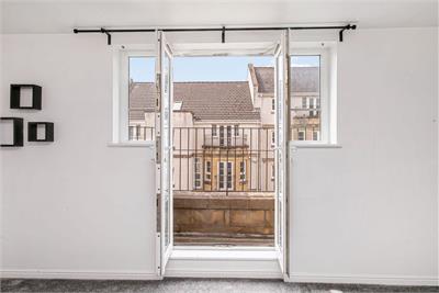 52 Bittern Court, Dunfermline, KY11 8HF - image 4