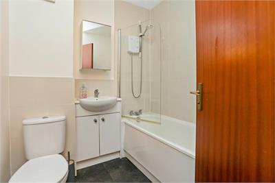 18/3 Piershill Terrace, Edinburgh, EH8 7EU - image 11