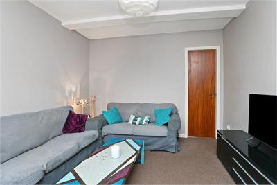 18/3 Piershill Terrace, Edinburgh, EH8 7EU - image 3