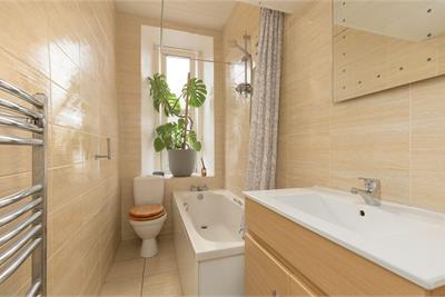 5/2 Shandon Place, Edinburgh, EH11 1QN - image 13