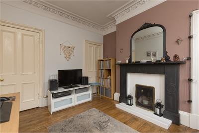 5/2 Shandon Place, Edinburgh, EH11 1QN - image 5