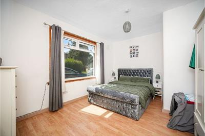 34 Restalrig Square, Restalrig, Edinburgh, EH7 6EZ - image 5