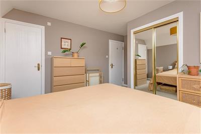 26/1 Sinclair Place, Gorgie, Edinburgh, EH11 1AN - image 10