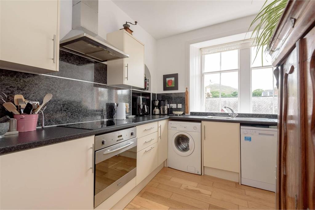 13G Melbourne Place, North Berwick, EH39 4JR - image 6
