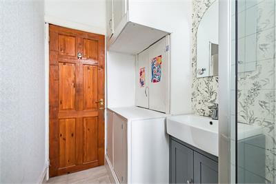 10 (2F2) Howden Street, Edinburgh, EH8 9HL - image 10