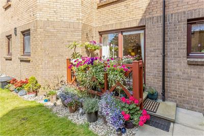 173 (flat 117) Carlyle Court, Comely Bank Road, Edinburgh, EH4 1DH - image 12