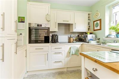 173 (flat 117) Carlyle Court, Comely Bank Road, Edinburgh, EH4 1DH - image 6