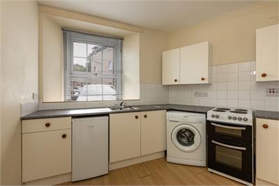 6 Buccleuch House, Muthag Street, Selkirk, TD7 5DW - image 5