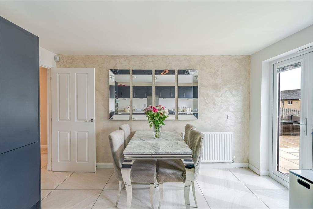 15 Gardyveen Court,
Bilston,
Roslin,
EH25 9AG - image 7