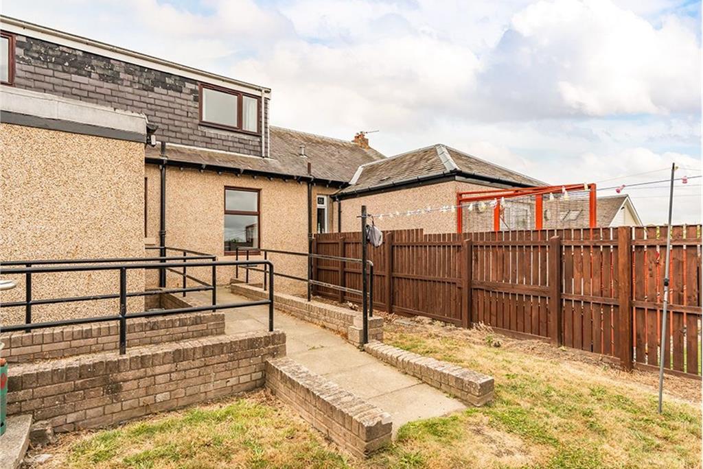 8 Gordon Street,
Easthouses,
Dalkeith,
EH22 4DS - image 16