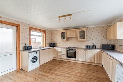 8 Gordon Street, Easthouses, Dalkeith, EH22 4DS - image 3