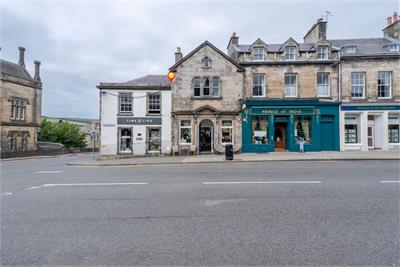 90 High Street, Peebles, EH45 8SW - image 2