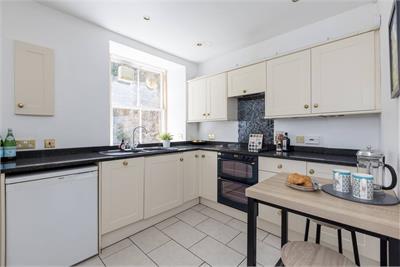 2b Merchiston Avenue, Edinburgh, EH10 4NU - image 6