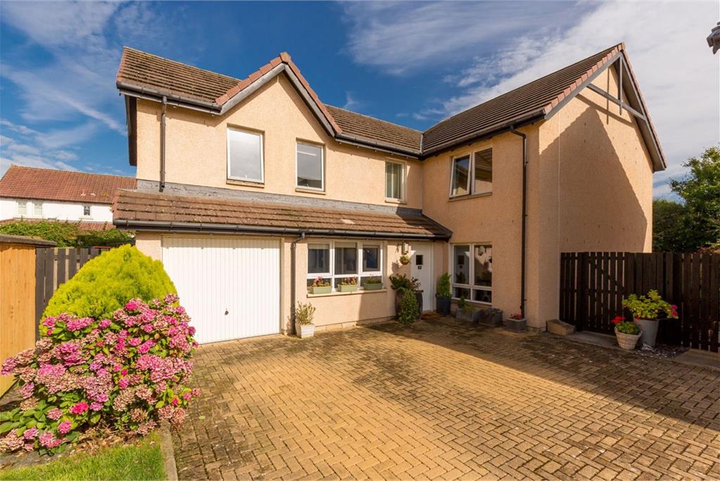 17 Muirfield Grove, Gullane, East Lothian, EH31 2EW - image 2