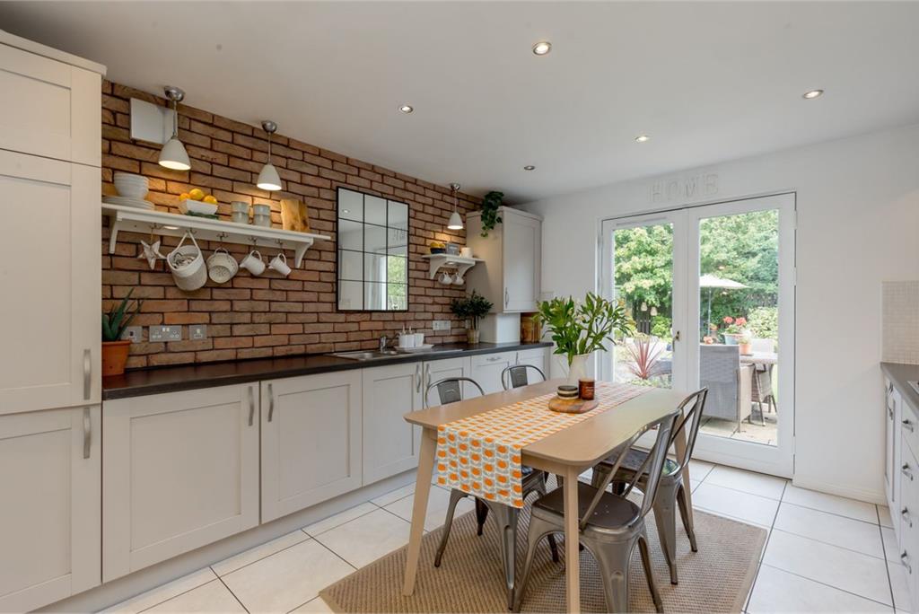 17 Muirfield Grove, Gullane, East Lothian, EH31 2EW - image 1