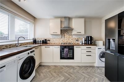 17 Strathyre Place,
Stoneyburn,
Bathgate,
EH47 8BE - image 5