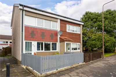 17 Strathyre Place,
Stoneyburn,
Bathgate,
EH47 8BE - image 1