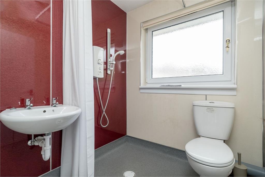 70 Woodfield Avenue, Colinton, Edinburgh, EH13 0HX - image 11