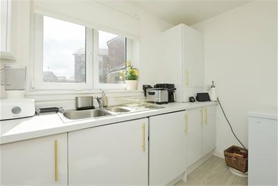 Flat 3 47 Milligan Drive, , Edinburgh, EH16 4DA - image 8