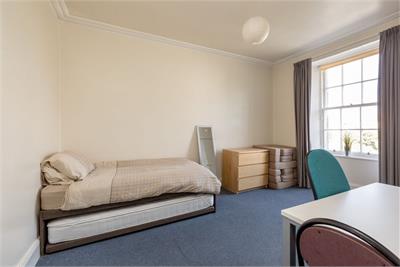 5/4, 1F1, Parkside Street, Edinburgh, EH8 9RL - image 4