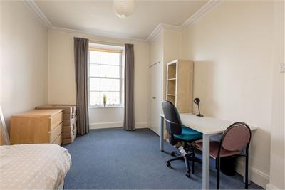 5/4, 1F1, Parkside Street, Edinburgh, EH8 9RL - image 5