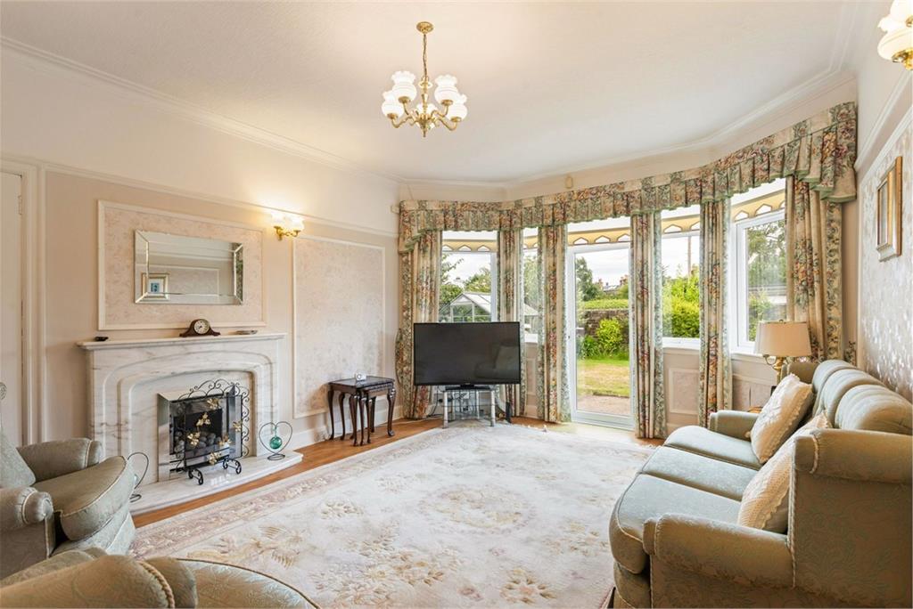 24 Telford Road, Blackhall, Edinburgh, EH4 2BA - image 2