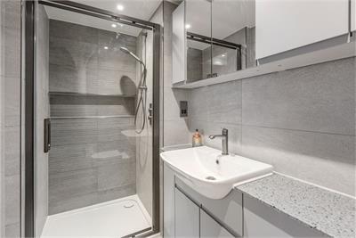 33/21 Water Street, The Shore, Edinburgh, EH6 6SZ - image 11