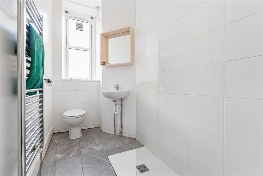 98/2 East Claremont Street, Edinburgh, EH7 4JZ - image 8