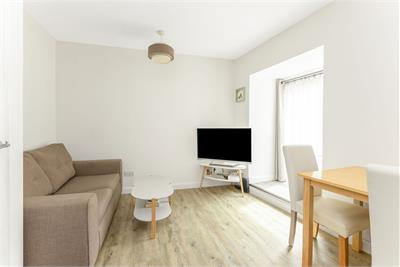 1/7 Chapel Lane, Leith, Edinburgh, EH6 6ST - image 2