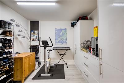 21 Shiel Hall Crescent, Rosewell, EH24 9DD - image 8