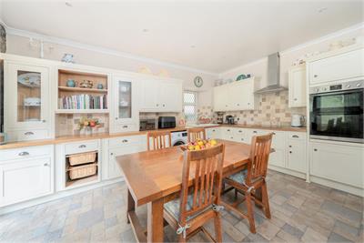 Coach House, Selkirk, TD7 5LS - image 4
