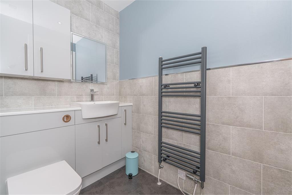 10/7 McDonald Road,
Edinburgh,
EH7 4LZ - image 23