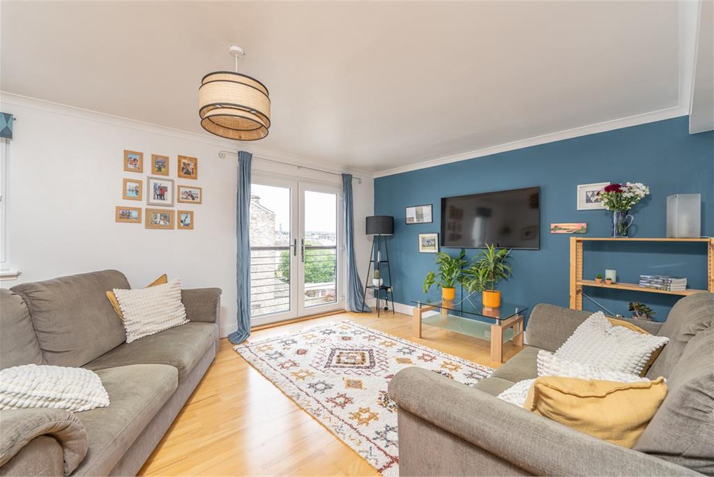 10/7 McDonald Road,
Edinburgh,
EH7 4LZ - image 4