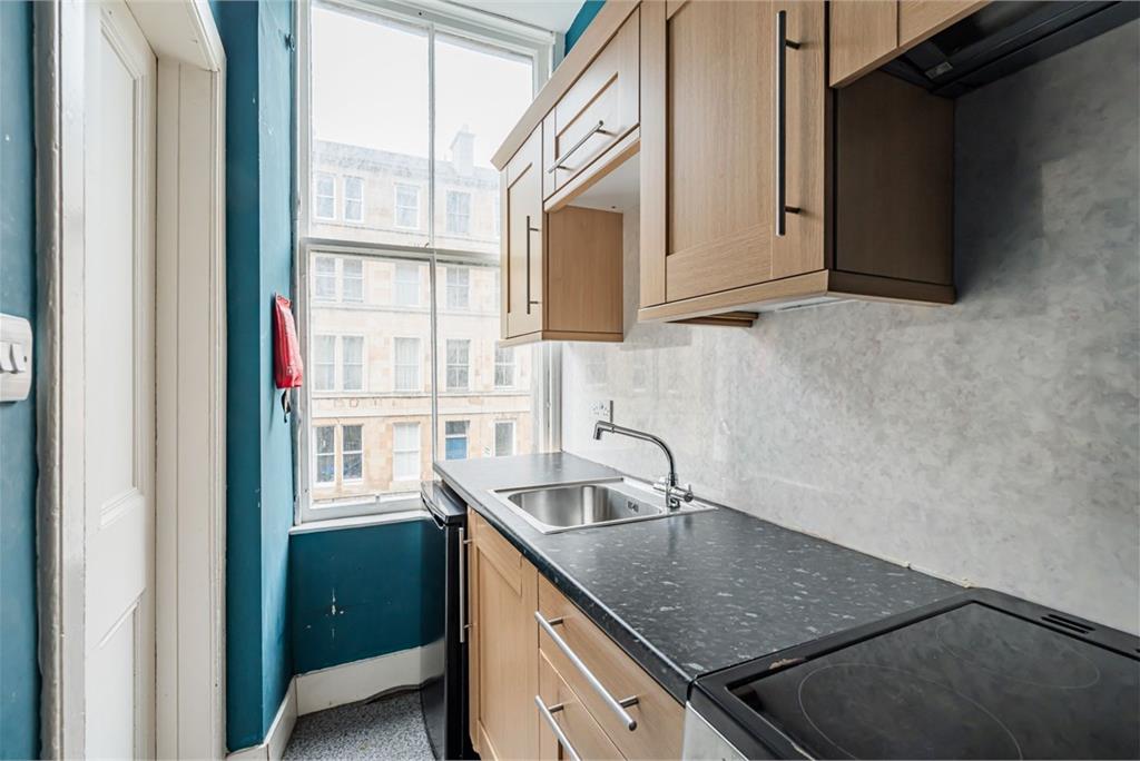 13/2 Panmure Place, Edinburgh, EH3 9HP - image 4