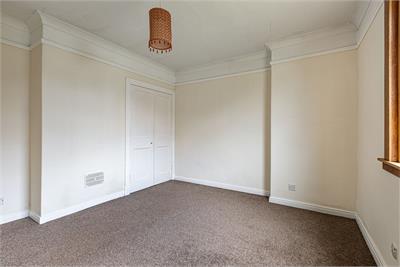 18 Glebe Place, Galashiels, TD1 3JW - image 10