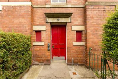 24/2 Windsor Place, Portobello, EH15 2AE - image 18