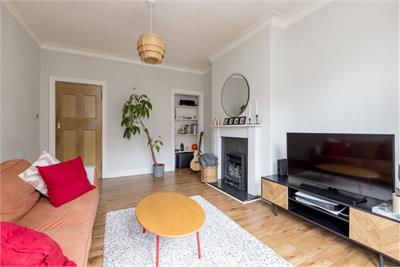 24/2 Windsor Place, Portobello, EH15 2AE - image 4