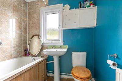 15 Kenilworth Avenue, Galashiels, TD1 2DG - image 11