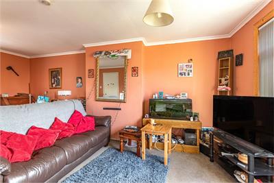 15 Kenilworth Avenue, Galashiels, TD1 2DG - image 1