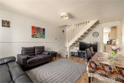 29 Bughtlin Park, East Craigs, Edinburgh, EH12 8UR - image 3