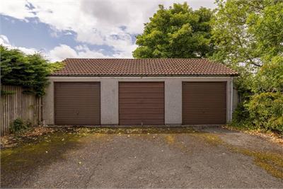 29 Bughtlin Park, East Craigs, Edinburgh, EH12 8UR - image 23