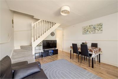 29 Bughtlin Park, East Craigs, Edinburgh, EH12 8UR - image 5
