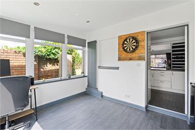 1 Vexhim Park, Duddingston, Edinburgh, EH15 3SB - image 8